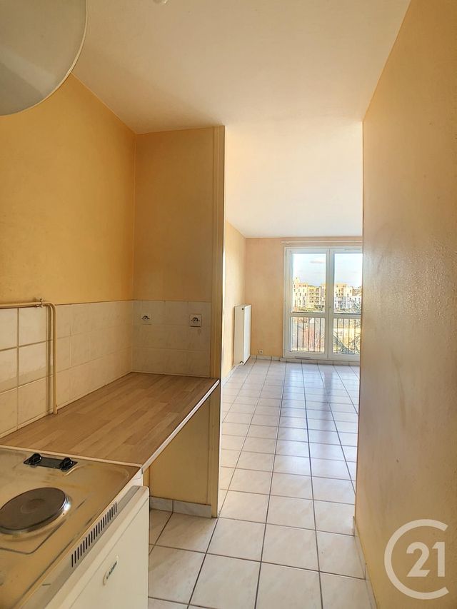 Appartement T1 à louer - 1 pièce - 31.33 m2 - TOURS - 37 - CENTRE - Century 21 Agence Maginot Appartement T1 à louer - 1 pièce - 31.33 m2 - TOURS - 37 - CENTRE - Century 21 Agence Maginot