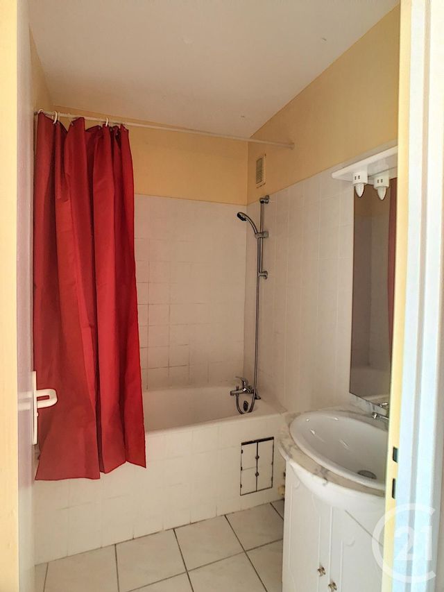 Appartement T1 à louer - 1 pièce - 31.33 m2 - TOURS - 37 - CENTRE - Century 21 Agence Maginot Appartement T1 à louer - 1 pièce - 31.33 m2 - TOURS - 37 - CENTRE - Century 21 Agence Maginot