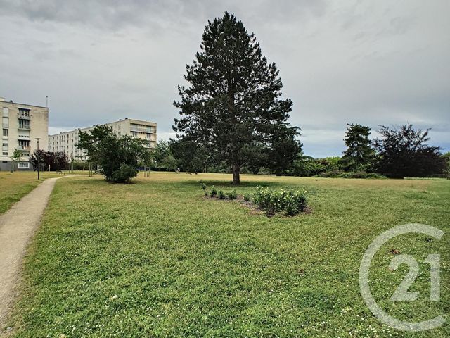 Afficher la photo en grand Appartement F3 à vendre - 3 pièces - 71.86 m2 - TOURS - 37 - CENTRE - Century 21 Agence Maginot