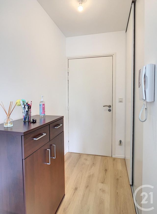 Afficher la photo en grand Appartement T2 à vendre - 2 pièces - 50.0 m2 - TOURS - 37 - CENTRE - Century 21 Agence Maginot