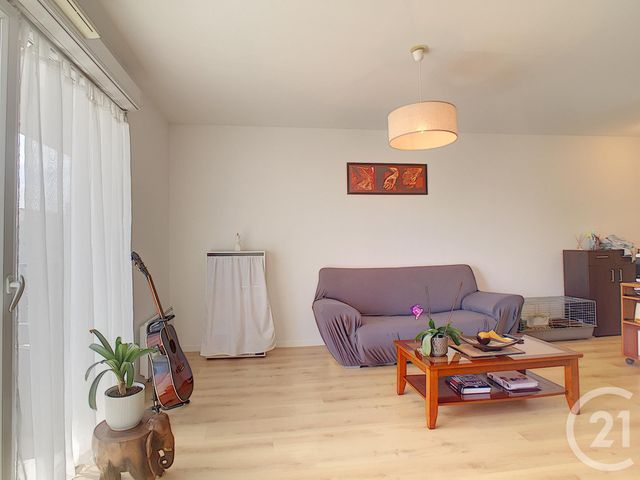 Afficher la photo en grand Appartement T2 à vendre - 2 pièces - 50.0 m2 - TOURS - 37 - CENTRE - Century 21 Agence Maginot