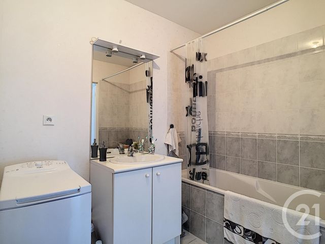Afficher la photo en grand Appartement T2 à vendre - 2 pièces - 50.0 m2 - TOURS - 37 - CENTRE - Century 21 Agence Maginot
