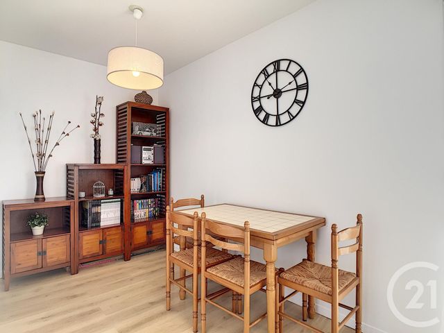 Afficher la photo en grand Appartement T2 à vendre - 2 pièces - 50.0 m2 - TOURS - 37 - CENTRE - Century 21 Agence Maginot