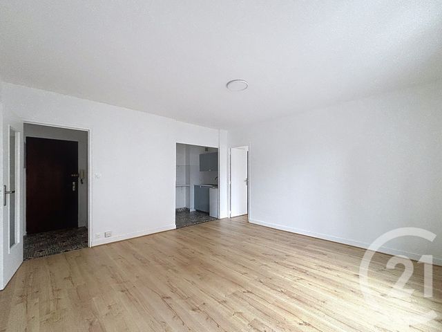 Appartement F2 à vendre - 2 pièces - 43.01 m2 - ST CYR SUR LOIRE - 37 - CENTRE - Century 21 Agence Maginot
