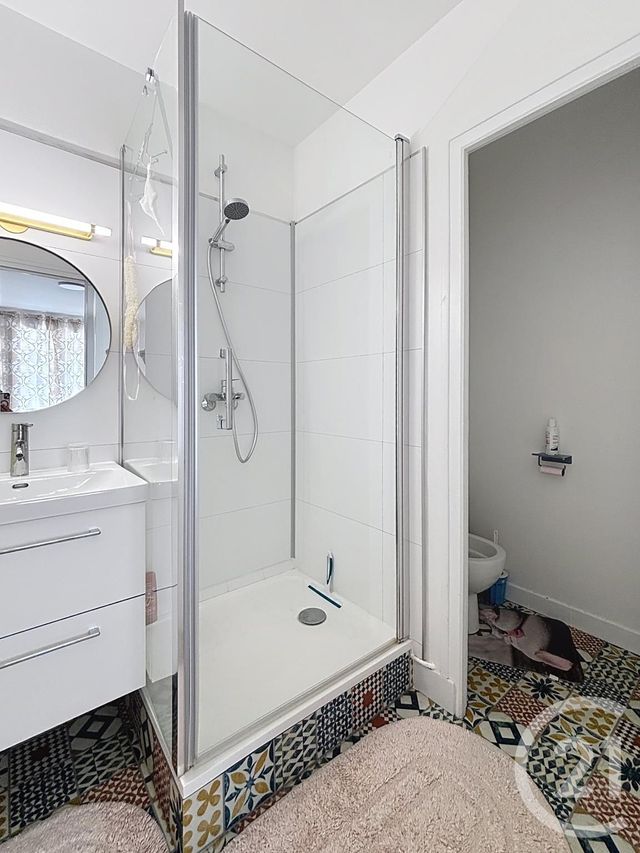 Appartement F2 à vendre - 2 pièces - 43.01 m2 - ST CYR SUR LOIRE - 37 - CENTRE - Century 21 Agence Maginot