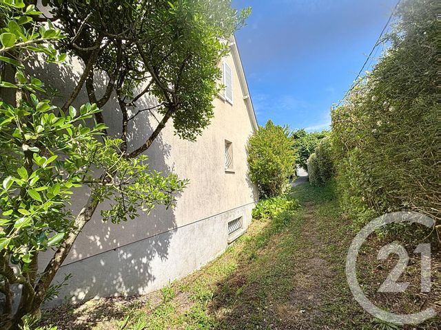 maison à vendre - 4 pièces - 130.6 m2 - ST CYR SUR LOIRE - 37 - CENTRE - Century 21 Agence Maginot