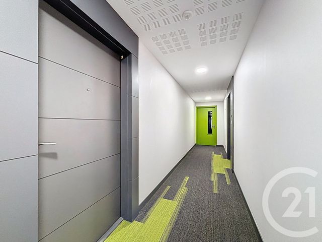 Appartement T3 à vendre - 3 pièces - 61.53 m2 - ST CYR SUR LOIRE - 37 - CENTRE - Century 21 Agence Maginot