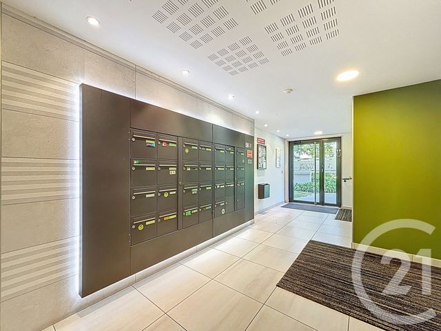 Appartement T3 à vendre - 3 pièces - 61.53 m2 - ST CYR SUR LOIRE - 37 - CENTRE - Century 21 Agence Maginot