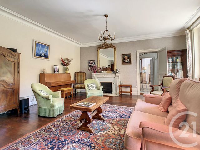 Afficher la photo en grand maison à vendre - 13 pièces - 246.81 m2 - SAUNAY - 37 - CENTRE - Century 21 Agence Maginot