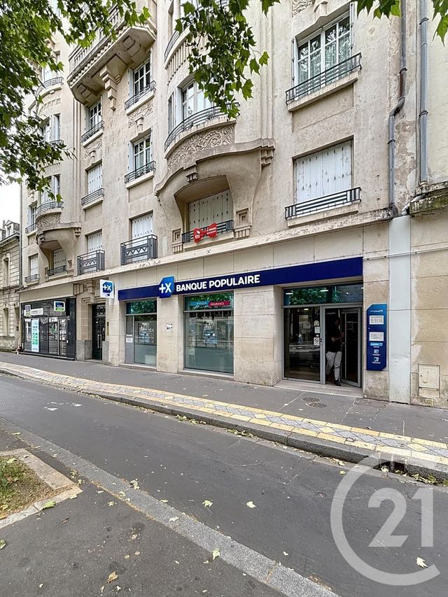 Afficher la photo en grand Appartement F3 à vendre - 3 pièces - 63.86 m2 - TOURS - 37 - CENTRE - Century 21 Agence Maginot