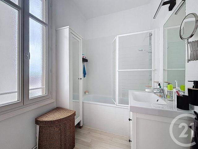 Afficher la photo en grand Appartement F3 à vendre - 3 pièces - 63.86 m2 - TOURS - 37 - CENTRE - Century 21 Agence Maginot