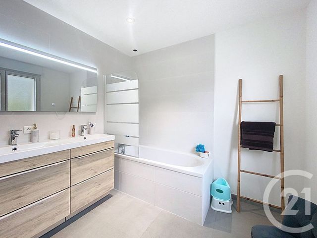 maison à louer - 6 pièces - 124.21 m2 - ST CYR SUR LOIRE - 37 - CENTRE - Century 21 Agence Maginot