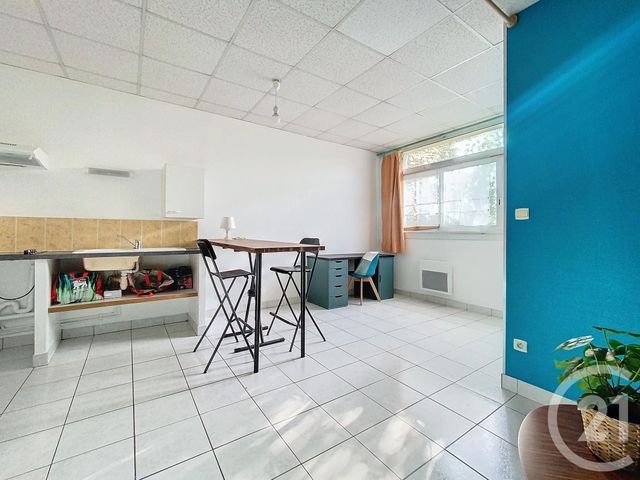 Afficher la photo en grand Appartement Studio à louer - 1 pièce - 30.17 m2 - TOURS - 37 - CENTRE - Century 21 Agence Maginot