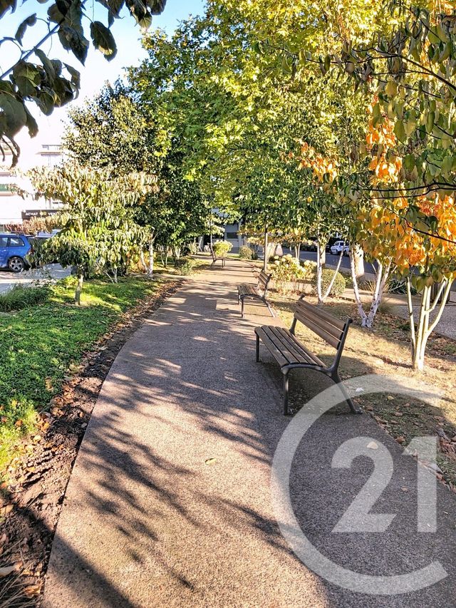 Afficher la photo en grand Appartement T3 à louer - 3 pièces - 65.4 m2 - TOURS - 37 - CENTRE - Century 21 Agence Maginot