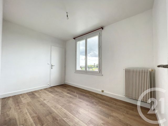 Appartement F2 à vendre - 2 pièces - 37.62 m2 - ST CYR SUR LOIRE - 37 - CENTRE - Century 21 Agence Maginot