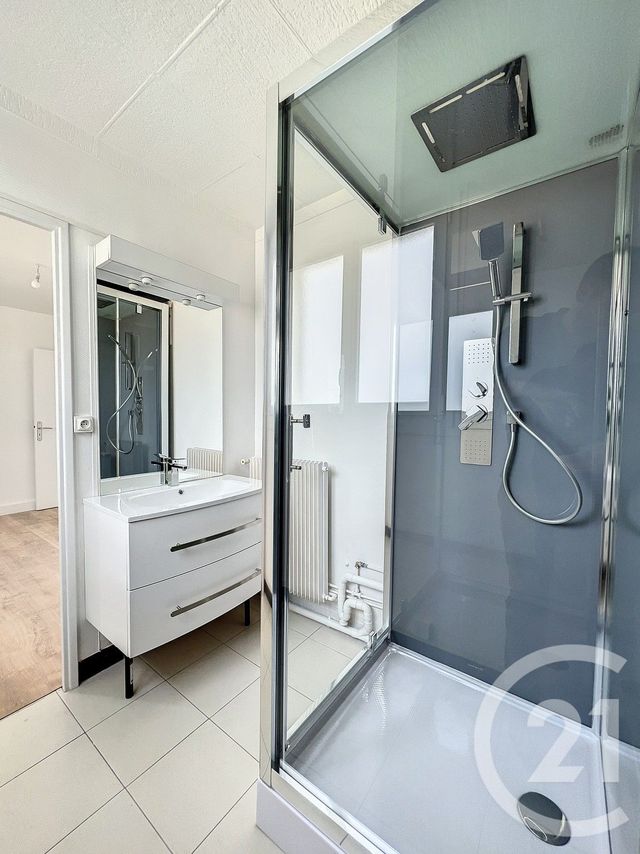 Appartement F2 à vendre - 2 pièces - 37.62 m2 - ST CYR SUR LOIRE - 37 - CENTRE - Century 21 Agence Maginot
