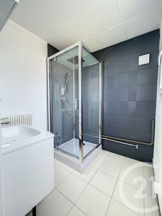 Appartement F2 à vendre - 2 pièces - 37.62 m2 - ST CYR SUR LOIRE - 37 - CENTRE - Century 21 Agence Maginot