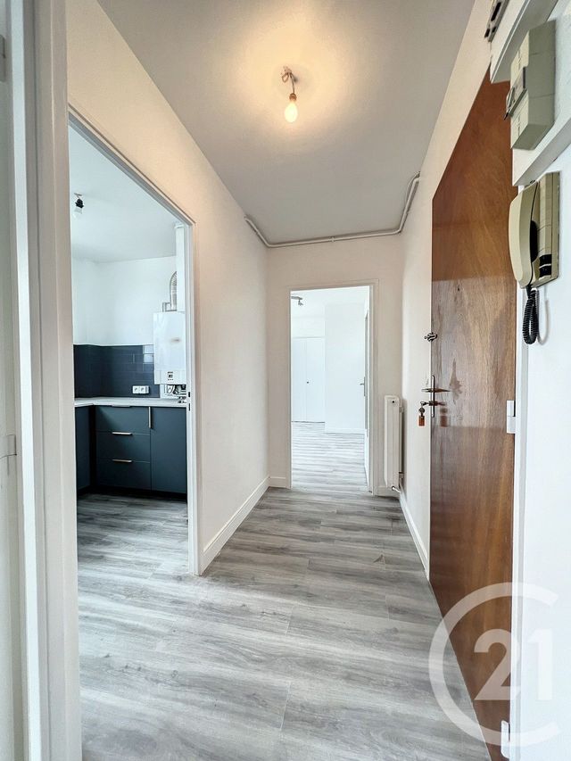 Appartement F2 à vendre - 2 pièces - 37.62 m2 - ST CYR SUR LOIRE - 37 - CENTRE - Century 21 Agence Maginot