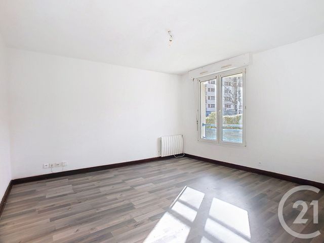 Appartement Studio à louer JOUE LES TOURS