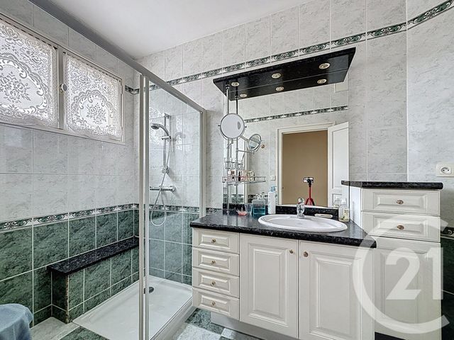 maison à vendre - 7 pièces - 102.35 m2 - ST CYR SUR LOIRE - 37 - CENTRE - Century 21 Agence Maginot