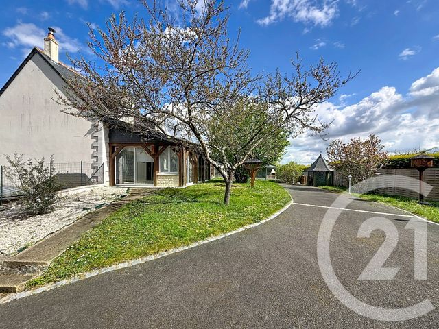 maison à vendre - 6 pièces - 135.38 m2 - ST ANTOINE DU ROCHER - 37 - CENTRE - Century 21 Agence Maginot