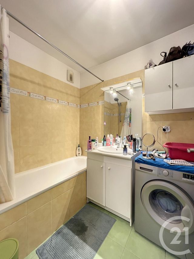 Appartement F3 à louer - 3 pièces - 73.29 m2 - LA VILLE AUX DAMES - 37 - CENTRE - Century 21 Agence Maginot