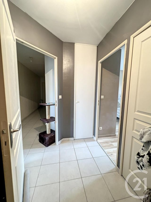 Appartement F3 à louer - 3 pièces - 73.29 m2 - LA VILLE AUX DAMES - 37 - CENTRE - Century 21 Agence Maginot