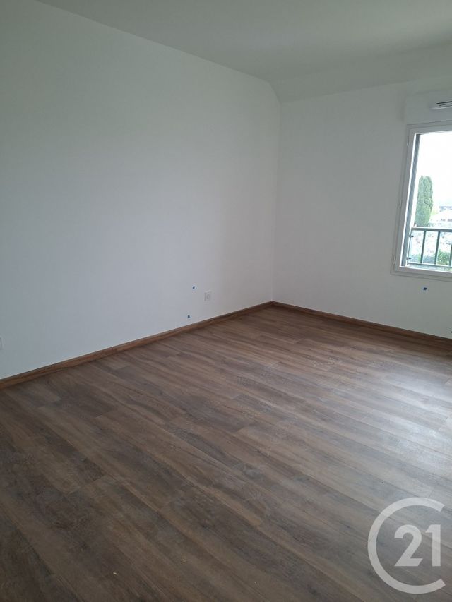 Appartement T2 à louer - 2 pièces - 45.13 m2 - PARCAY MESLAY - 37 - CENTRE - Century 21 Agence Maginot