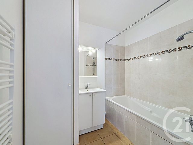 Appartement F3 à vendre - 3 pièces - 64.03 m2 - ST CYR SUR LOIRE - 37 - CENTRE - Century 21 Agence Maginot