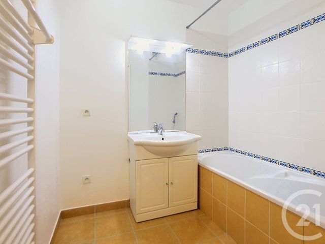 Appartement F3 à louer - 3 pièces - 66.3 m2 - TOURS - 37 - CENTRE - Century 21 Agence Maginot