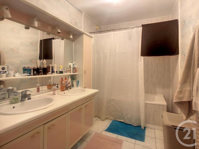 Appartement Duplex à louer - 4 pièces - 98.0 m2 - TOURS - 37 - CENTRE - Century 21 Agence Maginot
