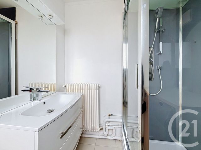 Appartement F2 à vendre - 2 pièces - 37.62 m2 - ST CYR SUR LOIRE - 37 - CENTRE - Century 21 Agence Maginot