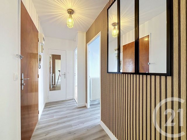 Appartement F2 à vendre - 2 pièces - 37.62 m2 - ST CYR SUR LOIRE - 37 - CENTRE - Century 21 Agence Maginot